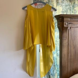 bcbg yellow top